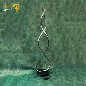 آباژور کنار سالنی نورا با نور نچرال در فضای نشیمن مدرن